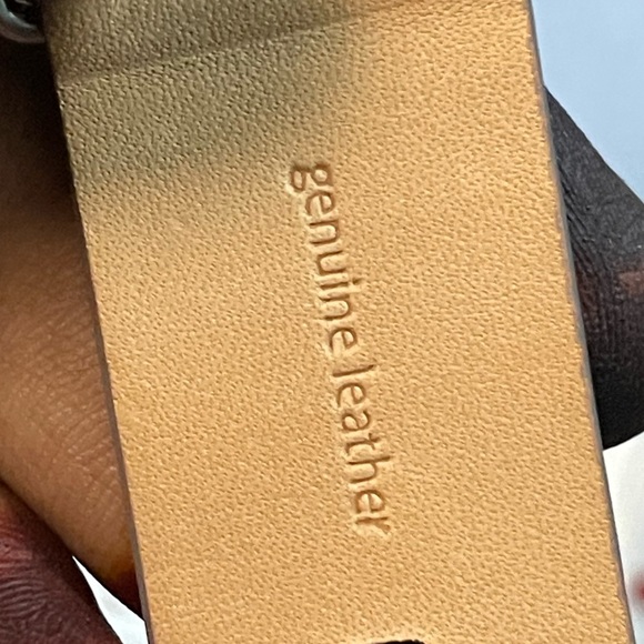 Brand new leather Apple Watch band - Picture 5 of 10